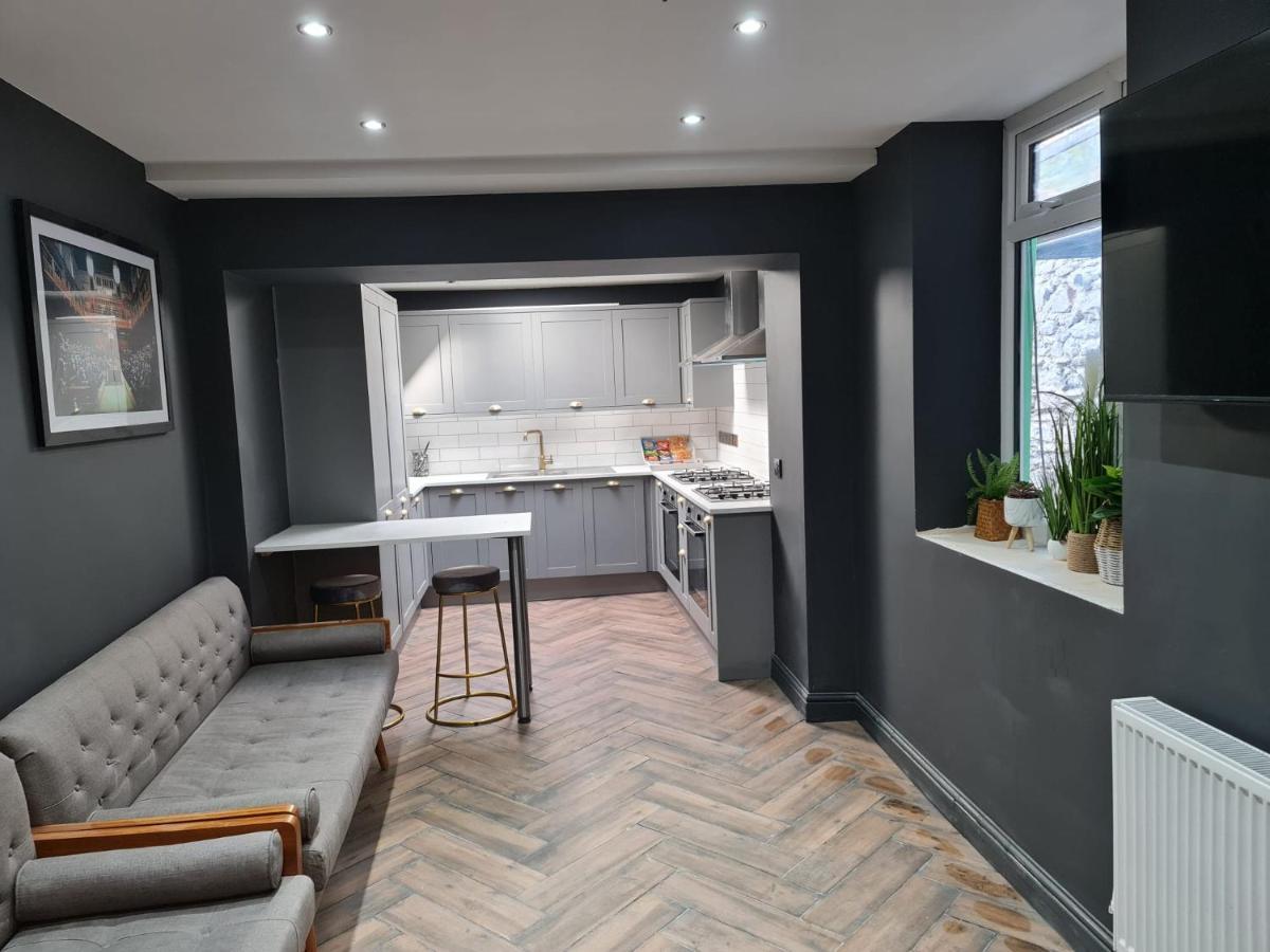Mansel House - By Tifa Stays Swansea Exteriör bild